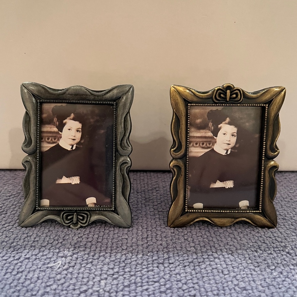 Set of 2 Vintage Weston Gallery Metal Mini Picture Frames